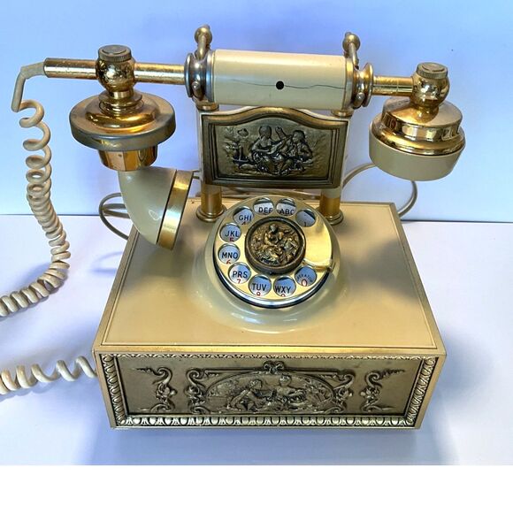 Vintage 1970's French Style rotary dial phone Deco-Tel - Picture 1 of 10